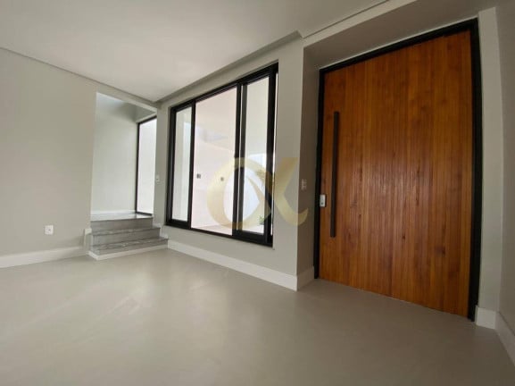 Foto do imóvel Casa com 3 Quartos à Venda, 198 m² em Santo Antônio - Joinville