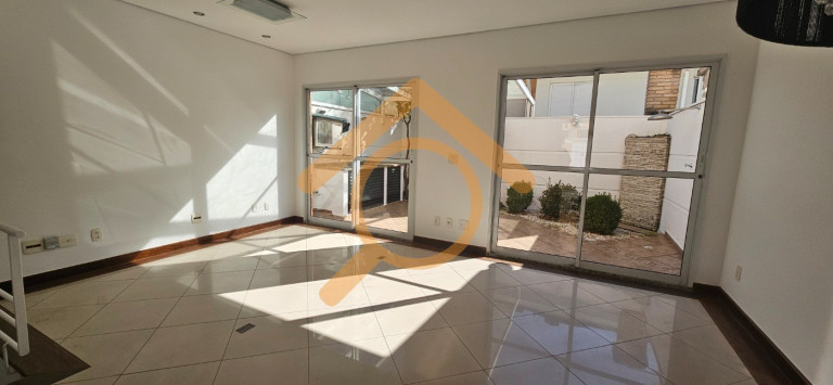 Foto do imóvel Casa com 2 Quartos à Venda, 160 m² em Jardim Marajoara - São Paulo