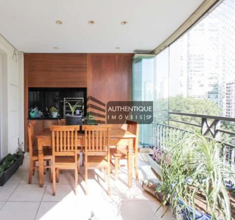 Foto do imóvel Apartamento com 3 Quartos à Venda, 150 m² em Moema - São Paulo