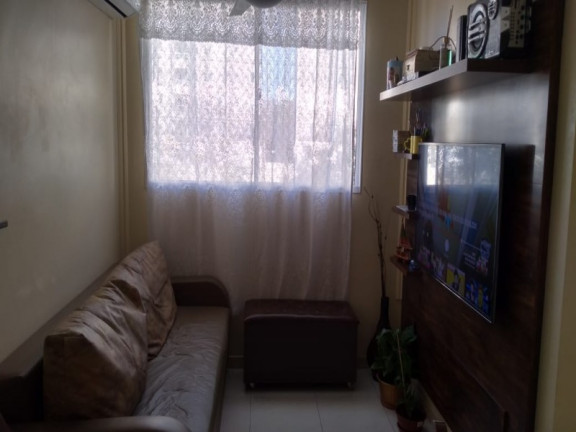 Imagem Apartamento com 2 Quartos à Venda, 49 m² em São Sebastião - Porto Alegre