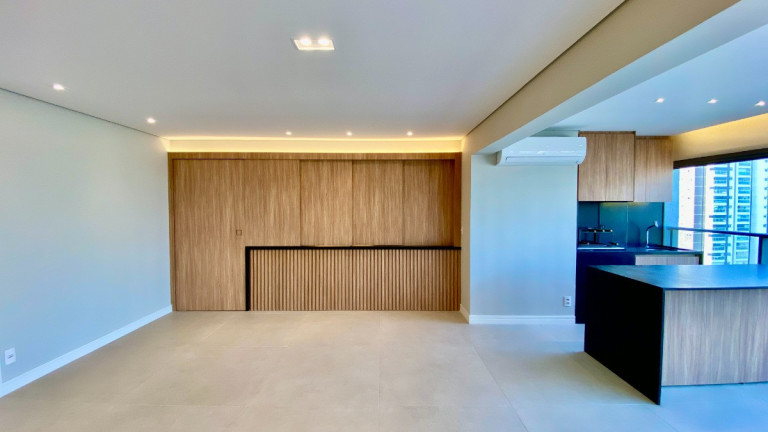 Foto do imóvel Apartamento com 3 Quartos à Venda, 130 m² em Jardim Das Acácias - São Paulo