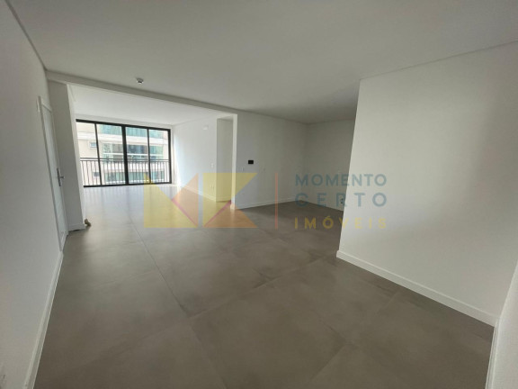Foto do imóvel Apartamento com 4 Quartos à Venda, 194 m² em Centro - Balneário Camboriú