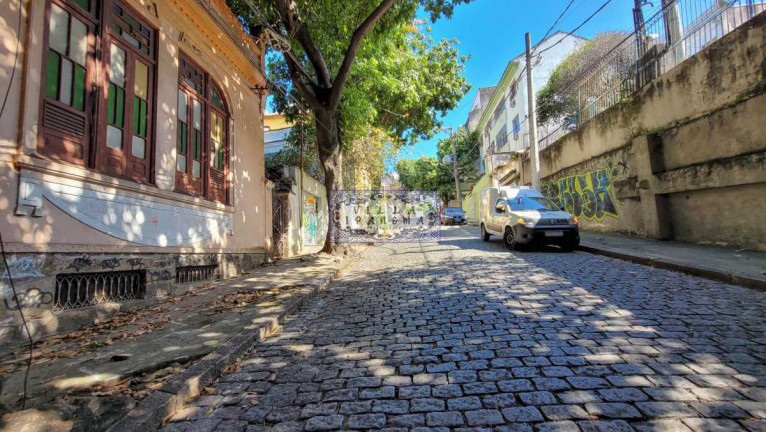 Imagem Terreno à Venda, 240 m² em Santa Teresa - Rio De Janeiro
