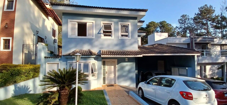 Foto do imóvel Casa de Condomínio com 4 Quartos à Venda, 280 m² em Granja Viana Ii - Cotia