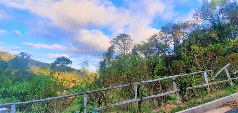 Foto do imóvel Terreno à Venda, 2.557 m² em Jardim Copacabana - Jundiaí