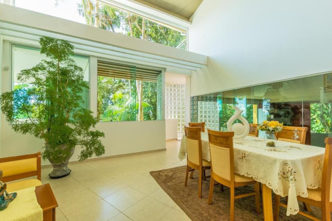 Imagem Casa de Vila com 5 Quartos à Venda, 630 m² em Morro Da Cruz - Florianópolis