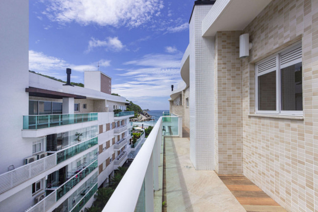Imagem Apartamento com 3 Quartos à Venda, 190 m² em Bombas - Bombinhas