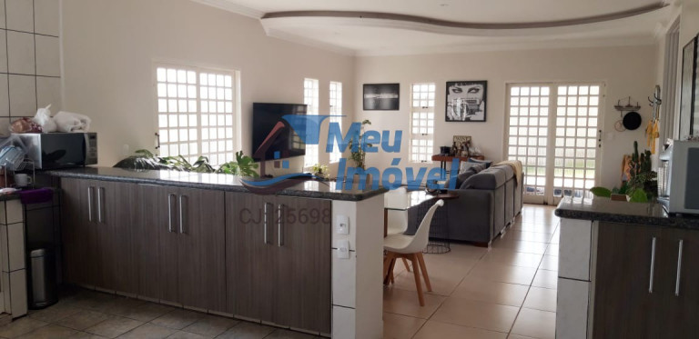 Imagem Casa com 5 Quartos à Venda, 230 m² em Setor Habitacional Arniqueira (águas Claras) - Brasília