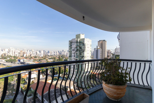 Foto do imóvel Apartamento com 3 Quartos à Venda, 106 m² em Moema - São Paulo