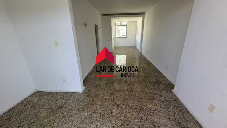 Foto do imóvel Cobertura com 2 Quartos à Venda, 120 m² em Copacabana - Rio De Janeiro