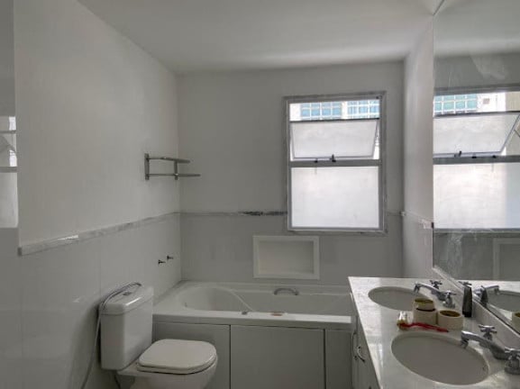 Foto do imóvel Apartamento com 3 Quartos à Venda, 235 m² em Alphaville - Barueri