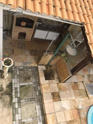 Foto do imóvel Casa com 3 Quartos à Venda, 250 m² em Sapiranga - Fortaleza