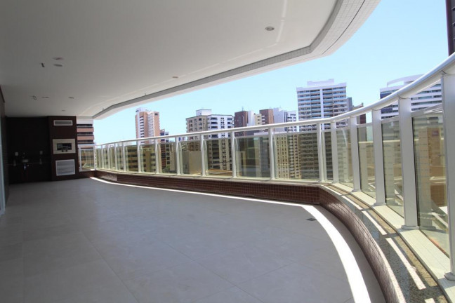 Foto do imóvel Apartamento com 4 Quartos à Venda, 332 m² em Meireles - Fortaleza