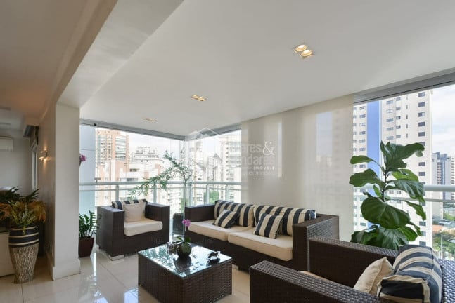 Foto do imóvel Apartamento com 3 Quartos à Venda, 162 m² em Vila Mariana - São Paulo