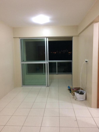 Imagem Apartamento com 2 Quartos à Venda,  em Lauro De Freitas - Lauro De Freitas