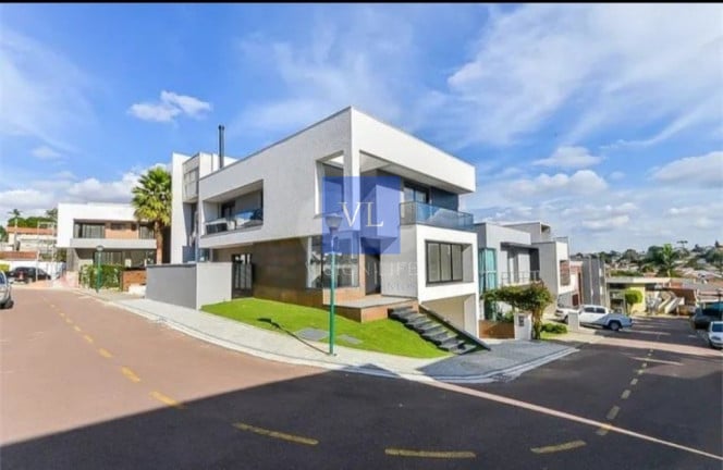 Foto do imóvel Casa com 4 Quartos à Venda, 360 m² em Boa Vista - Curitiba
