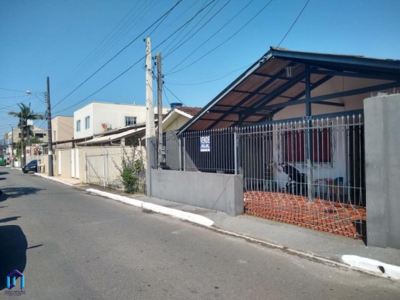 Imagem Casa com 2 Quartos à Venda, 130 m² em Estados - Balneário Camboriú
