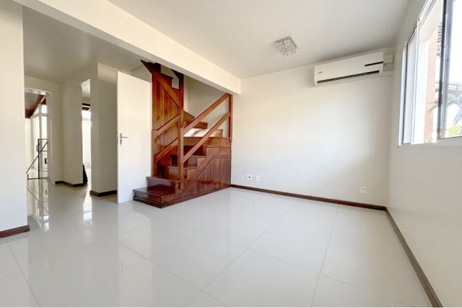Foto do imóvel Casa com 3 Quartos à Venda,  em Sarandi - Porto Alegre