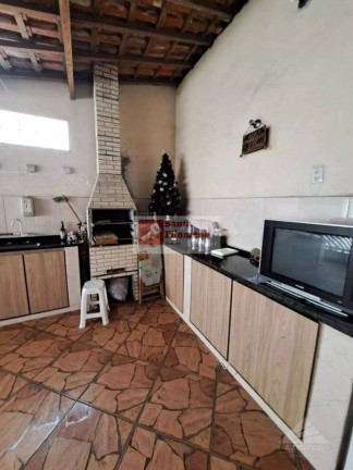 Foto do imóvel Sobrado com 3 Quartos à Venda, 245 m² em Parque São Vicente - Mauá
