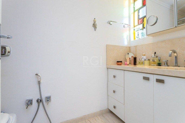 Foto do imóvel Apartamento com 3 Quartos à Venda, 99 m² em Rio Branco - Porto Alegre