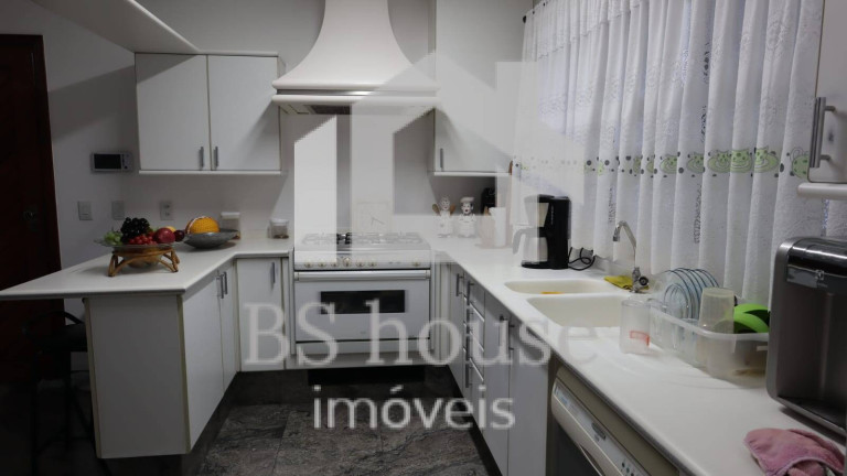 Foto do imóvel Sobrado com 4 Quartos à Venda, 613 m² em Vila Pires - Santo André
