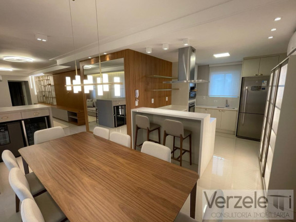 Foto do imóvel Apartamento com 3 Quartos à Venda, 136 m² em Centro - Balneário Camboriú