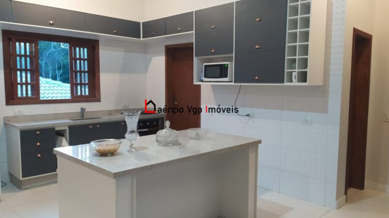 Imagem Casa com 3 Quartos à Venda, 564 m² em Rua Pirituba - Cotia