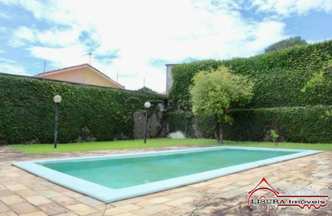 Foto do imóvel Casa com 5 Quartos à Venda, 300 m² em Centro - Jacareí