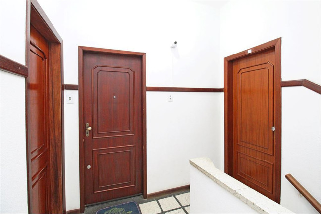 Imagem Apartamento com 2 Quartos à Venda, 68 m² em Santana - Porto Alegre