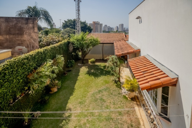 Foto do imóvel Sobrado com 3 Quartos à Venda, 256 m² em Vila Ipojuca - São Paulo