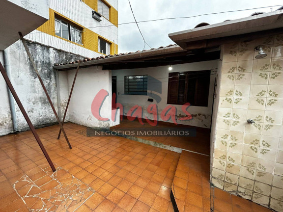 Foto do imóvel Sobrado com 4 Quartos à Venda, 212 m² em Centro - Caraguatatuba