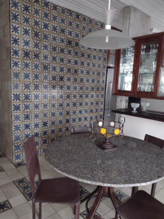 Imagem Casa com 4 Quartos à Venda, 260 m² em Hipodromo - Recife