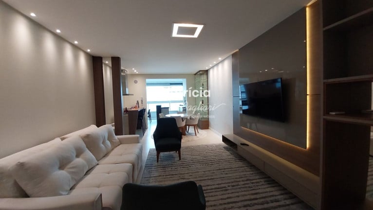 Foto do imóvel Apartamento com 3 Quartos à Venda, 131 m² em Meia Praia - Itapema