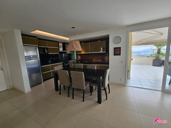 Foto do imóvel Cobertura com 3 Quartos à Venda, 227 m² em Itacorubi - Florianópolis