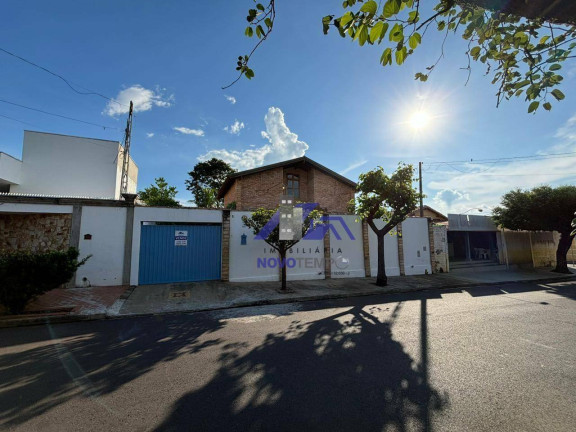 Casa com 3 Quartos à Venda, 150 m² em Jardim Copacabana - Guararapes