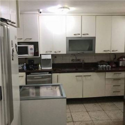 Imagem Apartamento com 5 Quartos à Venda, 220 m² em Barra Da Tijuca - Rio De Janeiro