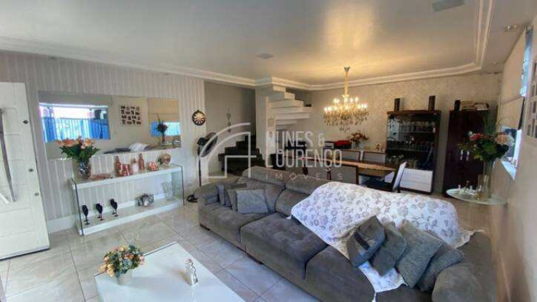 Foto do imóvel Casa com 4 Quartos à Venda, 200 m² em Ponta Da Praia - Santos