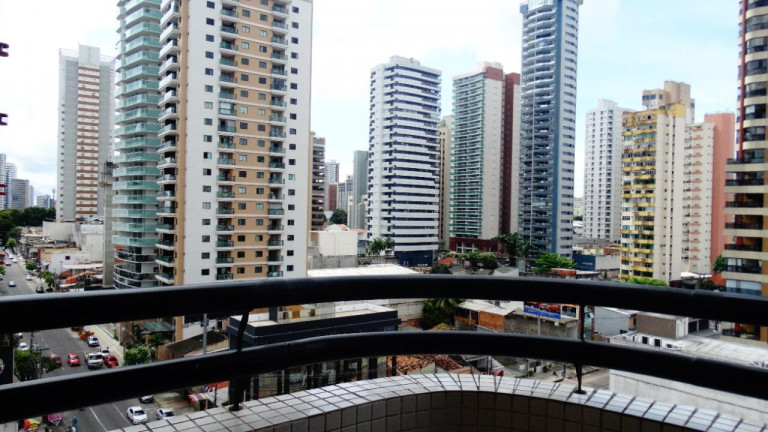 Imagem Imóvel com 3 Quartos à Venda, 140 m² em Umarizal - Belém