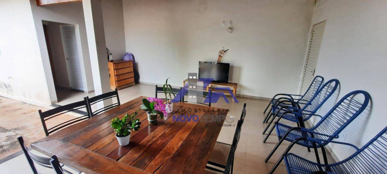 Imagem Casa com 3 Quartos à Venda, 170 m² em Centro - Guararapes
