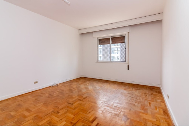 Foto do imóvel Apartamento com 3 Quartos à Venda, 190 m² em Aclimação - São Paulo