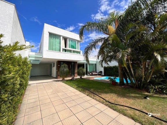 Foto do imóvel Casa de Condomínio com 4 Quartos à Venda, 250 m² em Zona Nova - Capão Da Canoa