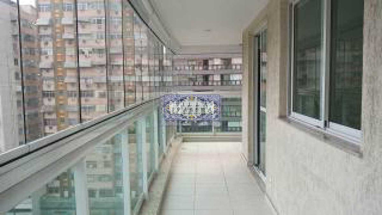 Foto do imóvel Apartamento com 3 Quartos à Venda, 200 m² em Icaraí - Niterói