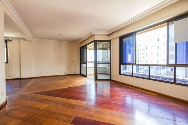 Foto do imóvel Apartamento com 4 Quartos à Venda, 254 m² em Centro - Florianópolis