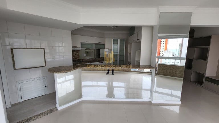 Foto do imóvel Apartamento com 3 Quartos à Venda, 123 m² em Centro - Balneário Camboriú