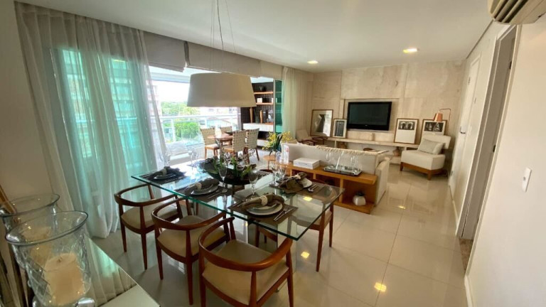 Foto do imóvel Apartamento com 3 Quartos à Venda, 138 m² em Guararapes - Fortaleza