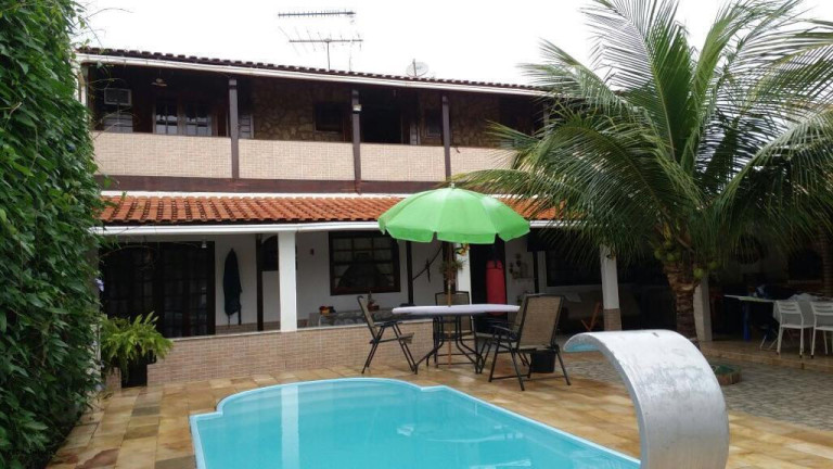 Imagem Casa com 3 Quartos à Venda, 385 m² em Ponta Grossa - Maricá