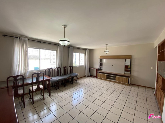 Foto do imóvel Apartamento com 4 Quartos à Venda, 122 m² em Centro - Florianópolis