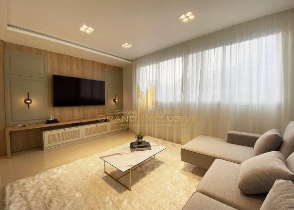 Foto do imóvel Apartamento com 4 Quartos à Venda, 240 m² em Centro - Balneário Camboriú