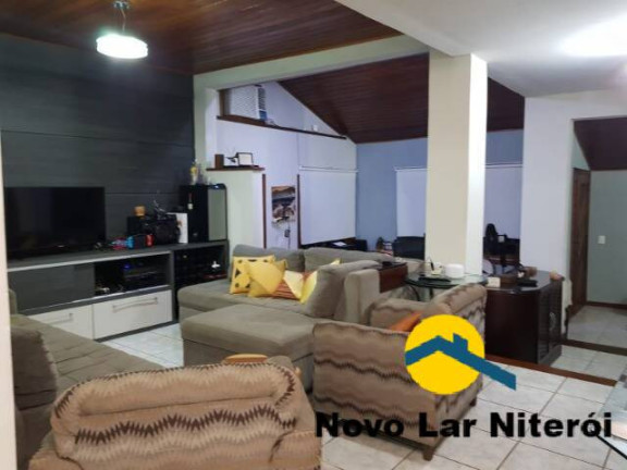 Foto do imóvel Casa de Condomínio com 7 Quartos à Venda, 410 m² em Camboinhas - Niterói
