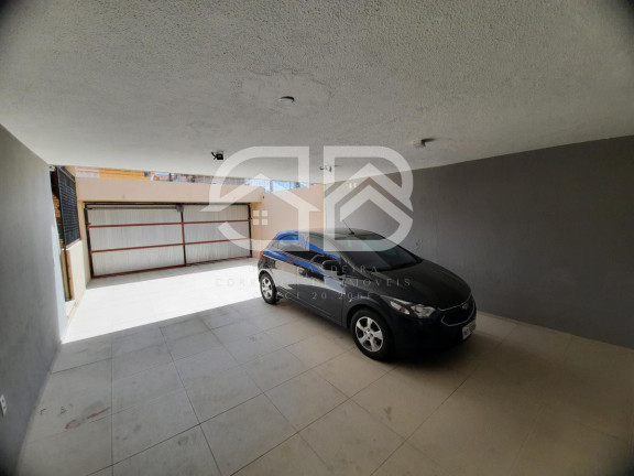 Foto do imóvel Casa com 4 Quartos à Venda, 292 m² em Sapiranga - Fortaleza